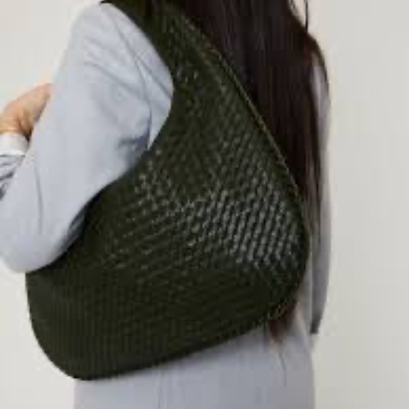 BRAND NEW EDIYSA EVERYDAY BAG - LEATHER WEAVE - HUNTER GREEN - Picture 5 of 8